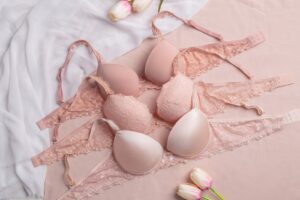 Qual conjunto de lingerie transmite mais confiança e estilo?