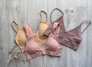 O top com bojo removível é realmente prático para o uso diário?